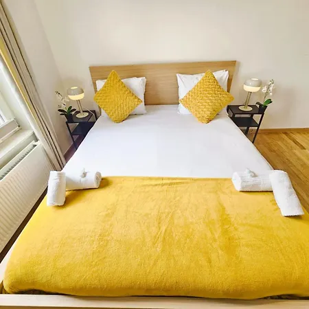 Modern 1br W Balcony&private Parking Apartamento Luxemburgo