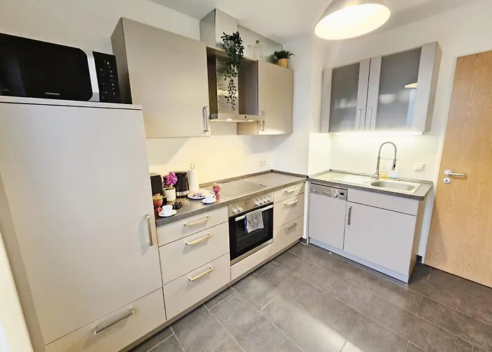 Apartman Modern 1br W Balcony&private Parking *